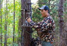 The Pros and Cons of Mobile Hunting the Rut